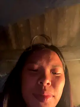 hello-cute online show from December 1, 2:29 pm