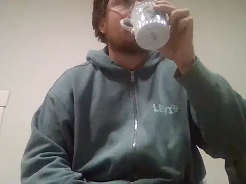 Snapshot of czechguy chatting on November 29, 6:30 pm czechguy online show from November 29, 6:30 pm