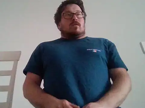 Snapshot of czechguy chatting on November 12, 2:54 pm czechguy online show from November 12, 2:54 pm