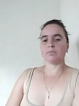 Snapshot of Ella-433 chatting on October 13, 11:12 am Ella-433 online show from October 13, 11:12 am