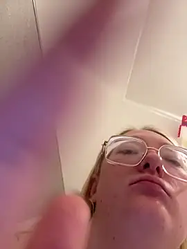 SashaMaexox online show from December 3, 6:40 pm