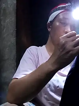 jerry-xx online show from April 18, 2:08 pm