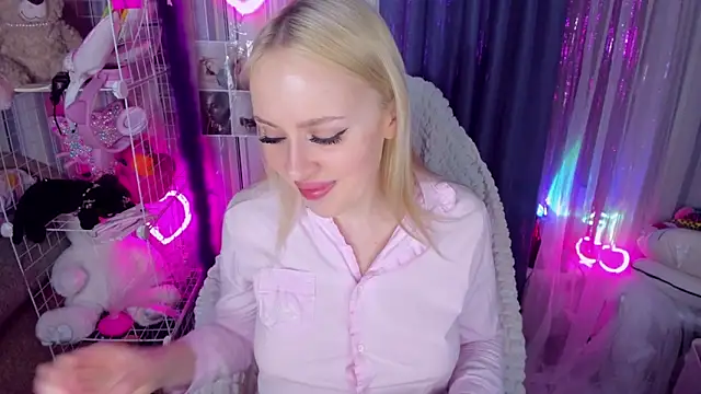 CeaneLino online show from March 26, 5:22 pm