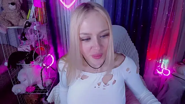 CeaneLino online show from April 12, 5:38 pm