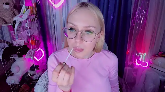 CeaneLino online show from April 3, 4:57 pm