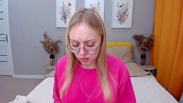 CeaneLino online show from November 24, 8:14 am