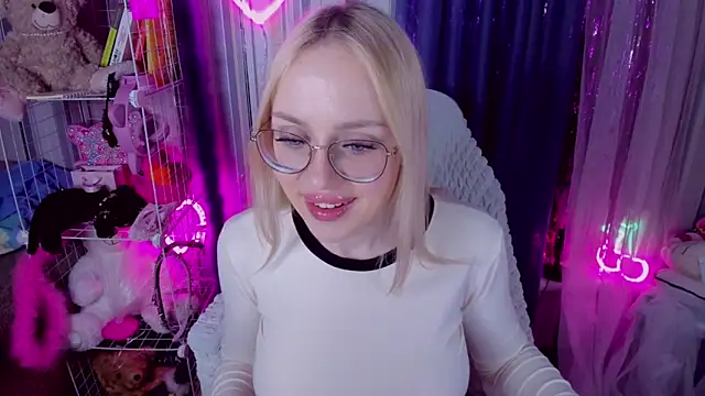 CeaneLino online show from April 15, 4:00 pm