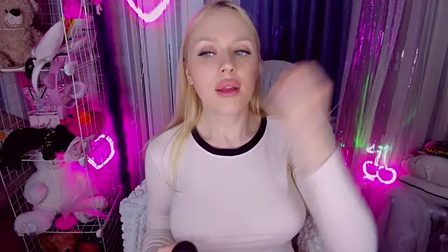 CeaneLino online show from March 30, 2:51 pm