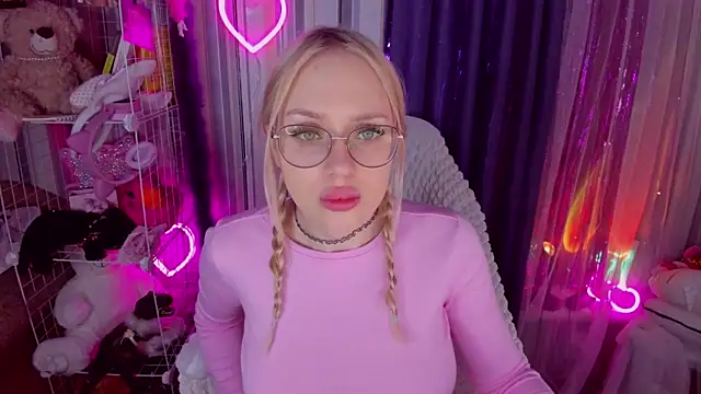 CeaneLino online show from April 5, 11:39 am