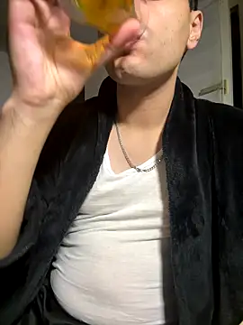 Snapshot of Arabianrainbow chatting on October 11, 10:44 pm Arabianrainbow online show from October 11, 10:44 pm