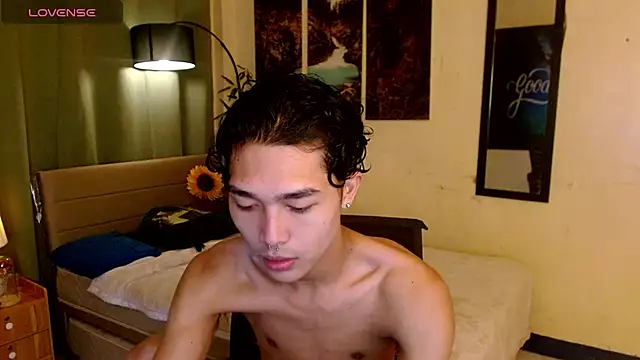 AsianCarl online show from November 8, 3:04 pm