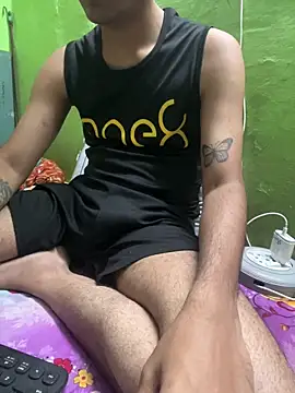 Snapshot of foxythebold chatting on October 7, 6:09 pm foxythebold online show from October 7, 6:09 pm