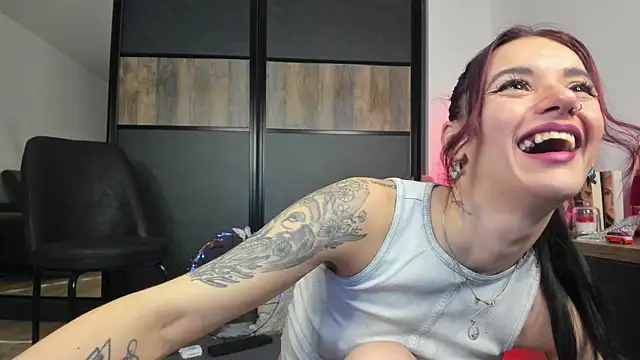 JacquelineHex online show from February 25, 3:18 am