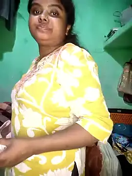 World Top Girl online show from November 8, 2:31 pm