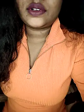 World Top Girl online show from November 1, 9:25 am