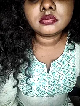 World Top Girl online show from November 1, 9:30 pm