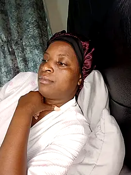 Linae1234 online show from November 21, 1:48 am