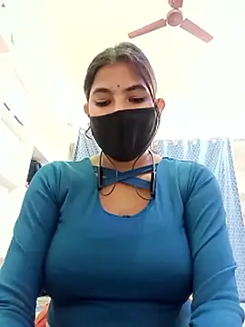 Hot radhaji online show from February 5, 3:19 pm