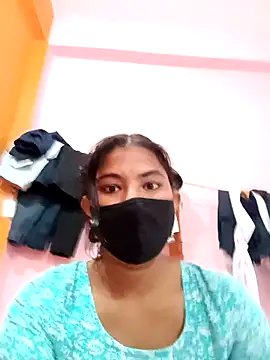 Hot radhaji online show from November 18, 10:40 am