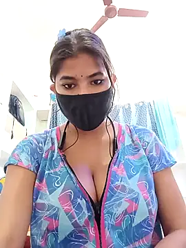 Hot radhaji online show from February 12, 2:50 pm