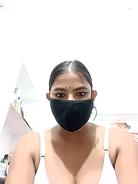 Hot radhaji online show from October 26, 9:10 am