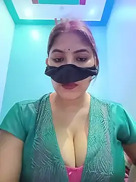 Hot radhaji online show from July 7, 4:10 pm
