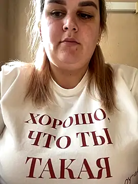 Snapshot of Vita6777 chatting on October 8, 6:15 am Vita6777 online show from October 8, 6:15 am