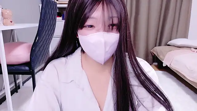 YuKa-zaurusu online show from November 12, 9:35 am