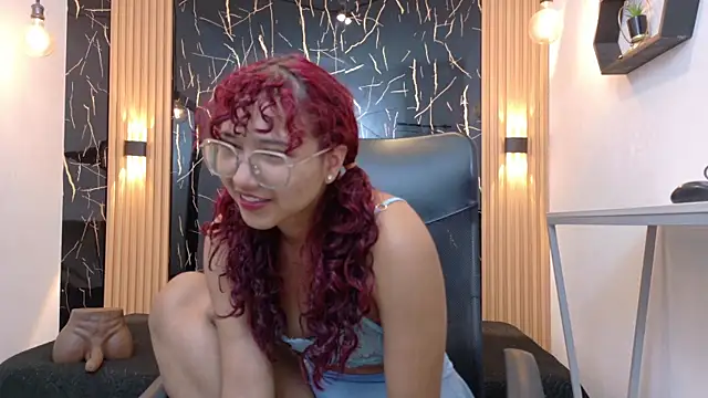 Snapshot of SamanthaFox_8 chatting on July 10, 11:10 am SamanthaFox 8 online show from July 10, 11:10 am