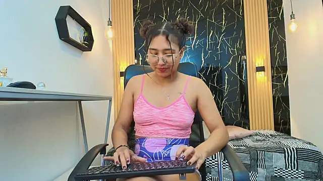 SamanthaFox 8 online show from March 5, 11:51 am