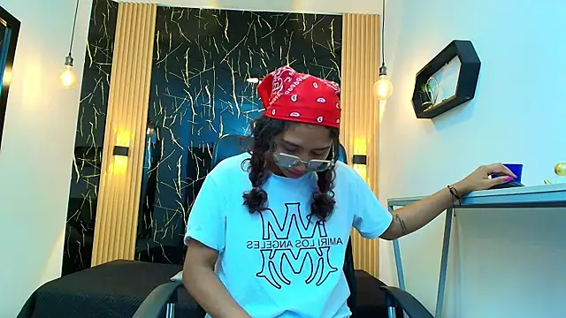 SamanthaFox 8 online show from April 15, 11:05 am