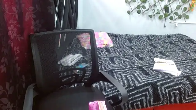 Melani ebony online show from April 14, 1:38 pm