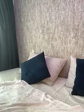 KarinaFlowers  online show from November 11, 12:11 pm