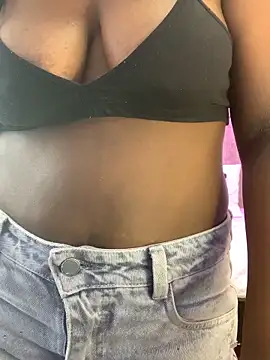 KarinaFlowers  online show from February 24, 2:29 pm