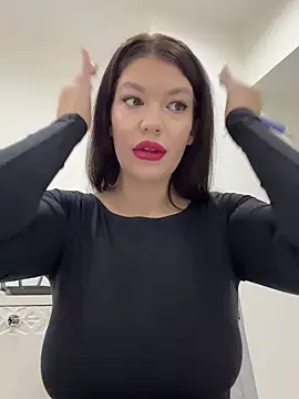 ClaraPasssion online show from December 3, 7:02 pm