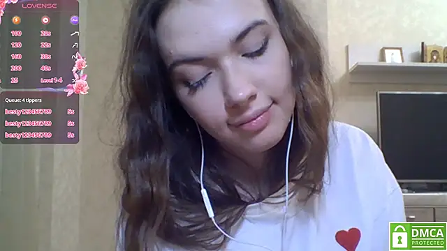 Snapshot of CeyaLier chatting on April 21, 1:42 am CeyaLier online show from April 21, 1:42 am