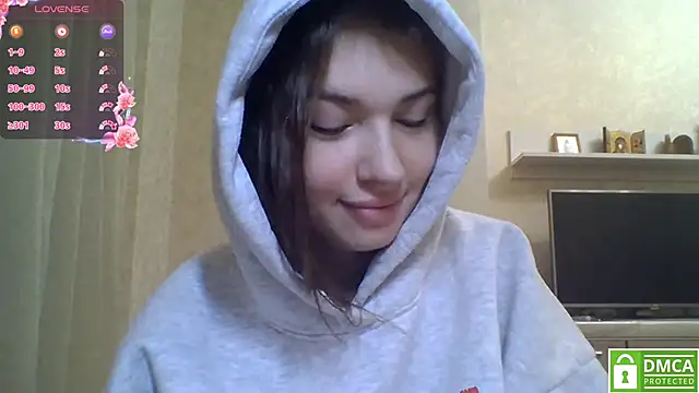 Snapshot of CeyaLier chatting on April 27, 6:39 pm CeyaLier online show from April 27, 6:39 pm