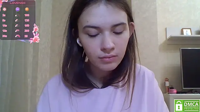 Snapshot of CeyaLier chatting on May 17, 6:08 pm CeyaLier online show from May 17, 6:08 pm