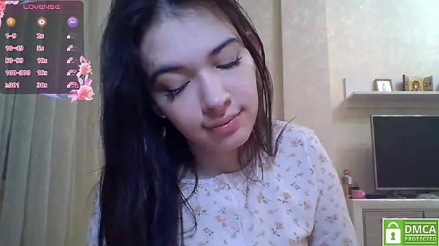 Snapshot of CeyaLier chatting on July 12, 5:25 pm CeyaLier online show from July 12, 5:25 pm