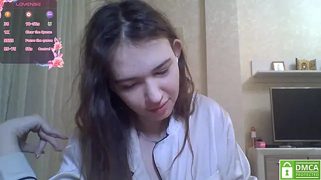 Snapshot of CeyaLier chatting on April 22, 5:31 pm CeyaLier online show from April 22, 5:31 pm