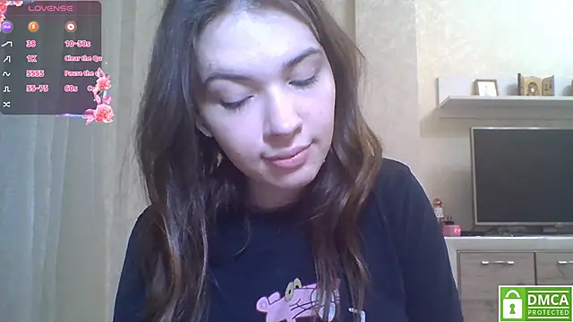 Snapshot of CeyaLier chatting on May 22, 6:50 pm CeyaLier online show from May 22, 6:50 pm