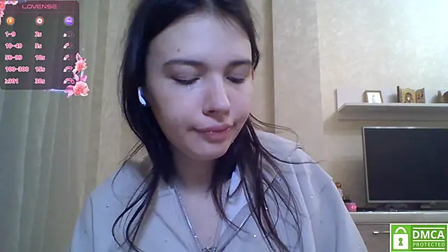 Snapshot of CeyaLier chatting on May 26, 6:39 pm CeyaLier online show from May 26, 6:39 pm