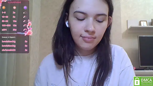 Snapshot of CeyaLier chatting on July 17, 10:40 pm CeyaLier online show from July 17, 10:40 pm