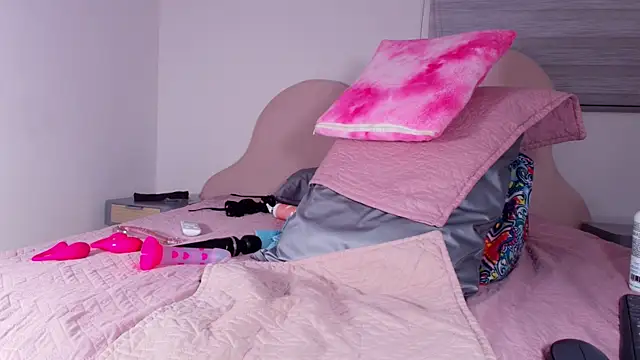 lu mystic online show from April 11, 7:45 am