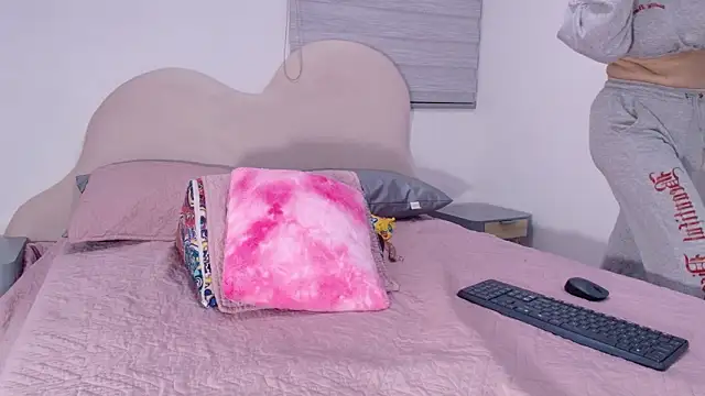 lu mystic online show from February 15, 2:34 am