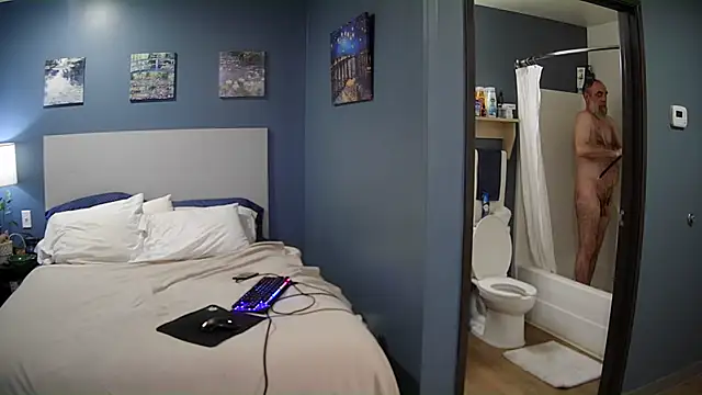 Fuck-Buddy-4U online show from October 29, 11:14 pm