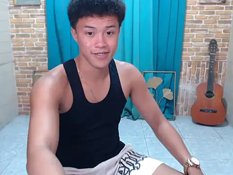 Snapshot of ur_naughtyboy_patrick chatting on December 3, 2:27 pm ur naughtyboy patrick online show from December 3, 2:27 pm