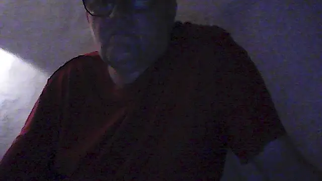 Snapshot of macdut67 chatting on October 8, 10:21 pm macdut67 online show from October 8, 10:21 pm