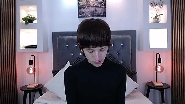 Emo Boy  online show from March 12, 8:24 pm