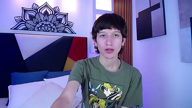 Emo Boy  online show from February 21, 8:22 pm